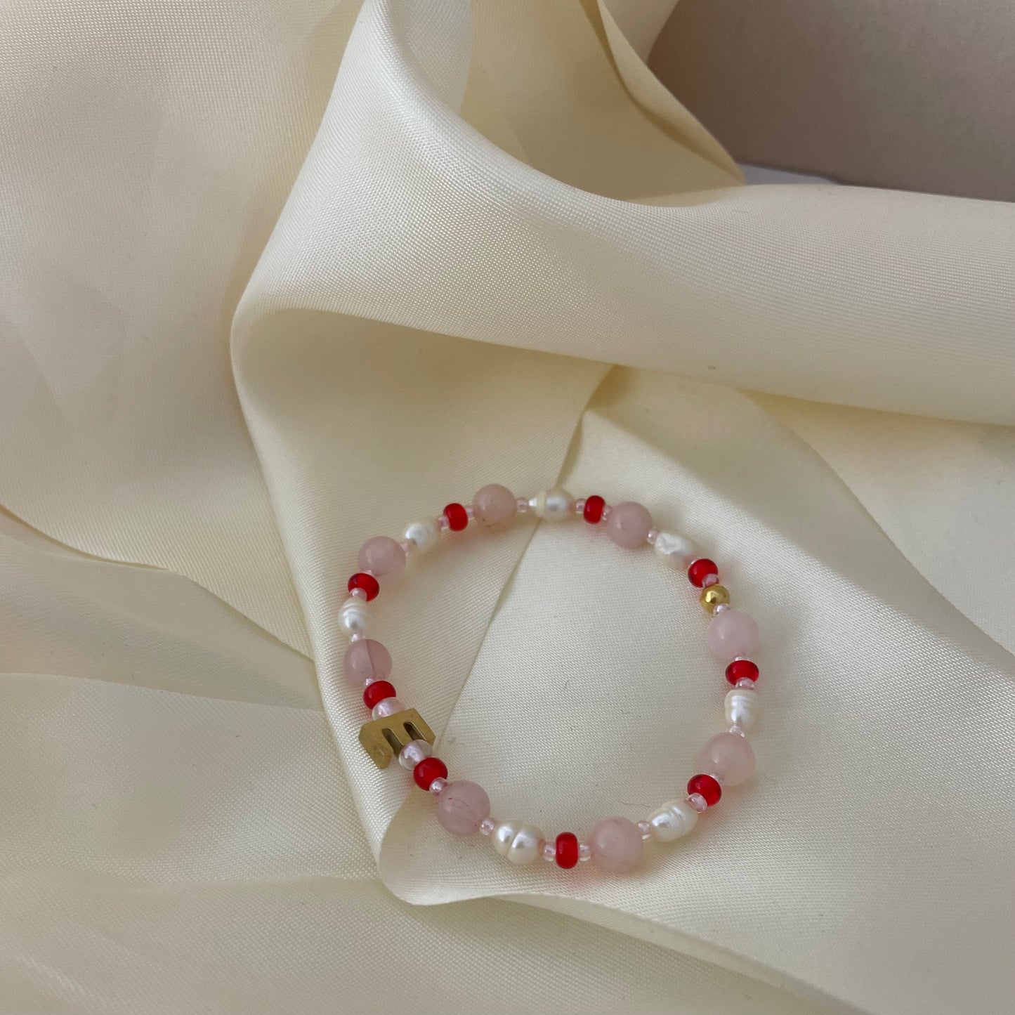 Kate Armband - Personalisierbares Perlenarmband
