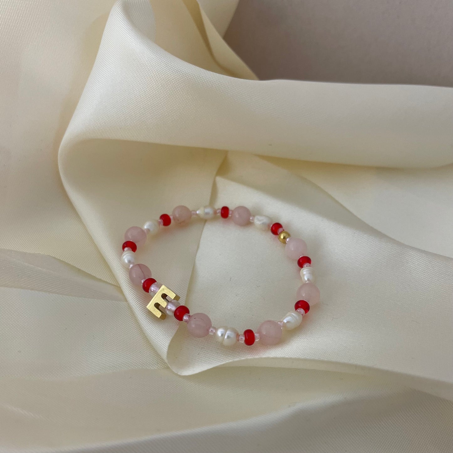 Kate Armband - Personalisierbares Perlenarmband