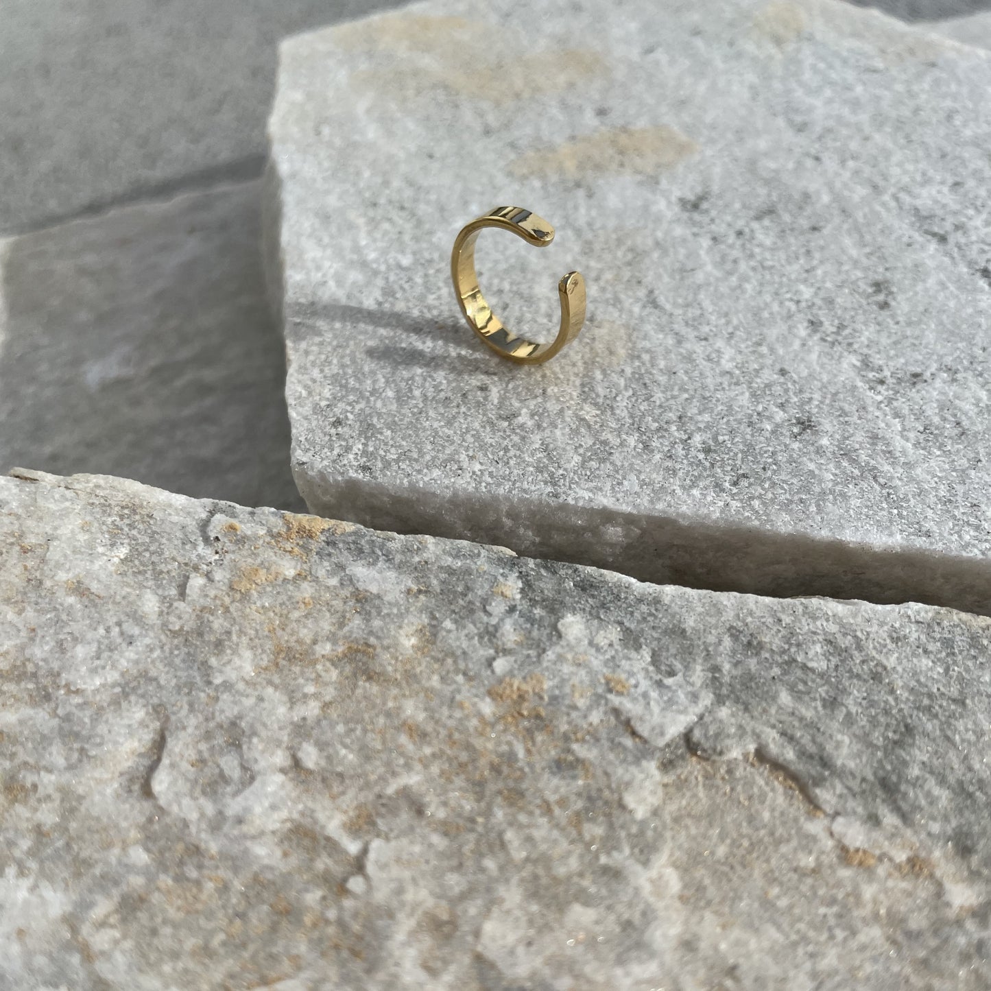 Milo Earcuff glänzend